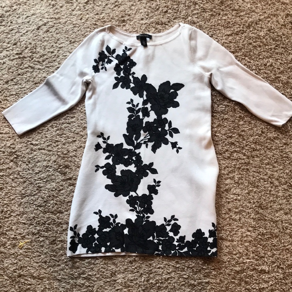 EUC WHBM cream and black sweater tunic Size M